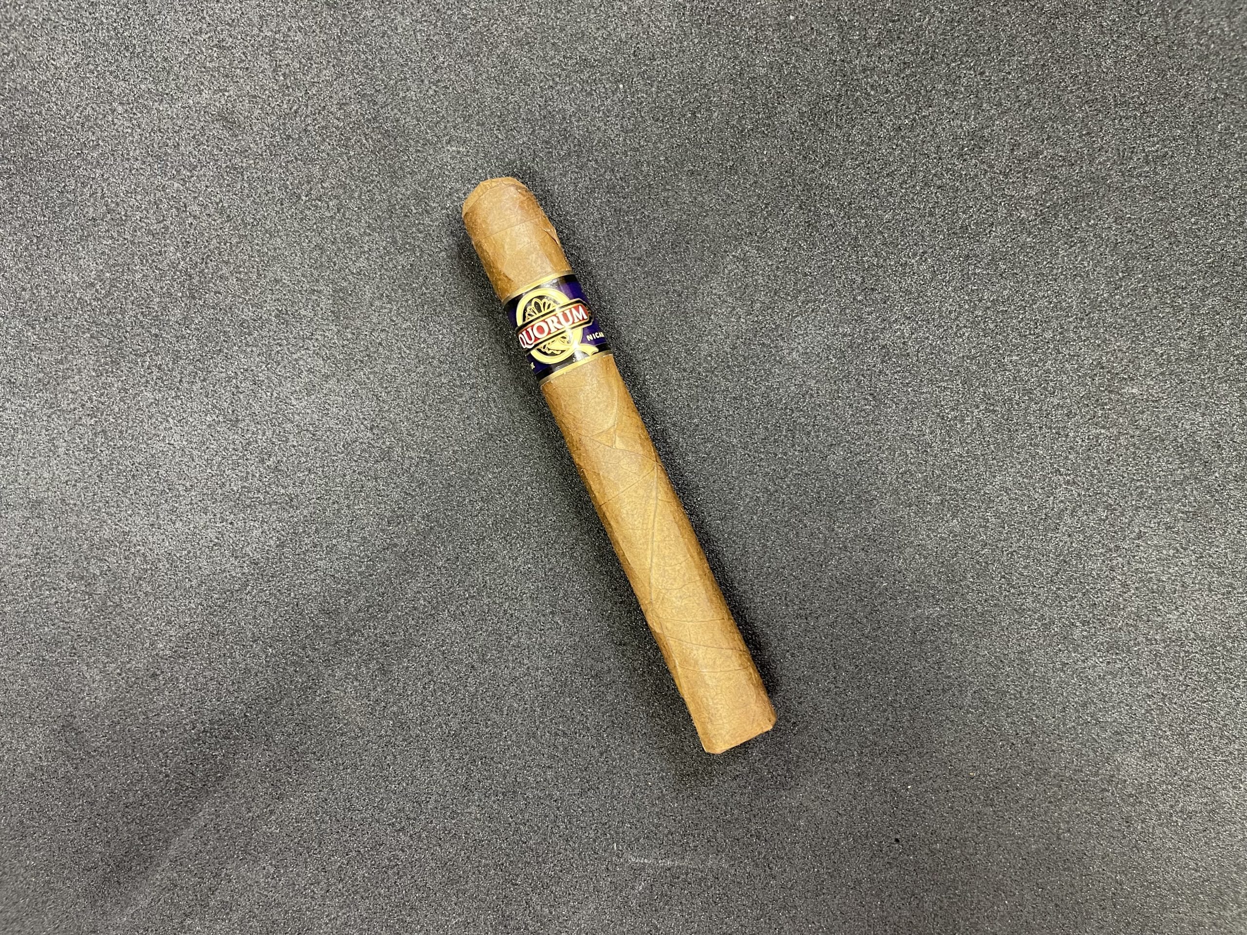 Quorum Classic Tres Petit Corona Cigar