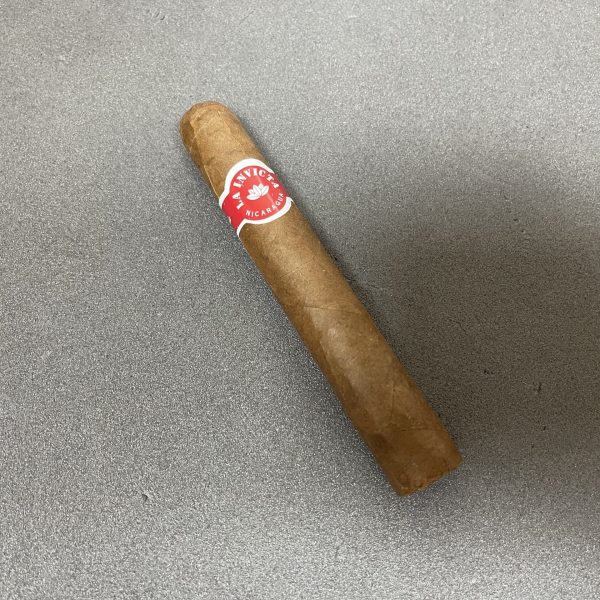 La Invicta Robusto Cigar (Nicaraguan)