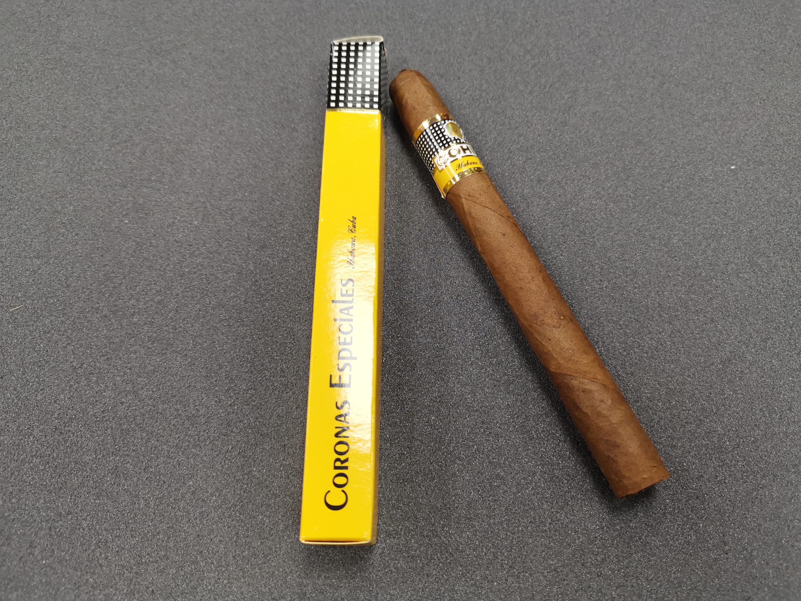 Cohiba Coronas Especiales (Pack of 5) - Image 2