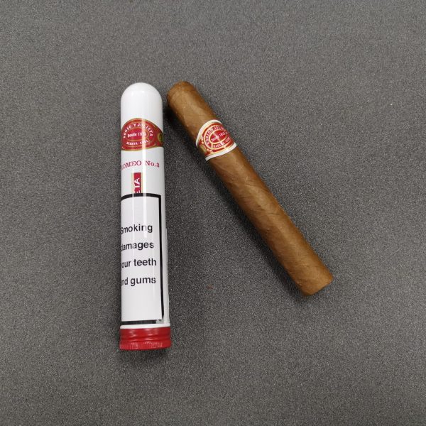 Romeo Y Julieta No. 3 Cigar