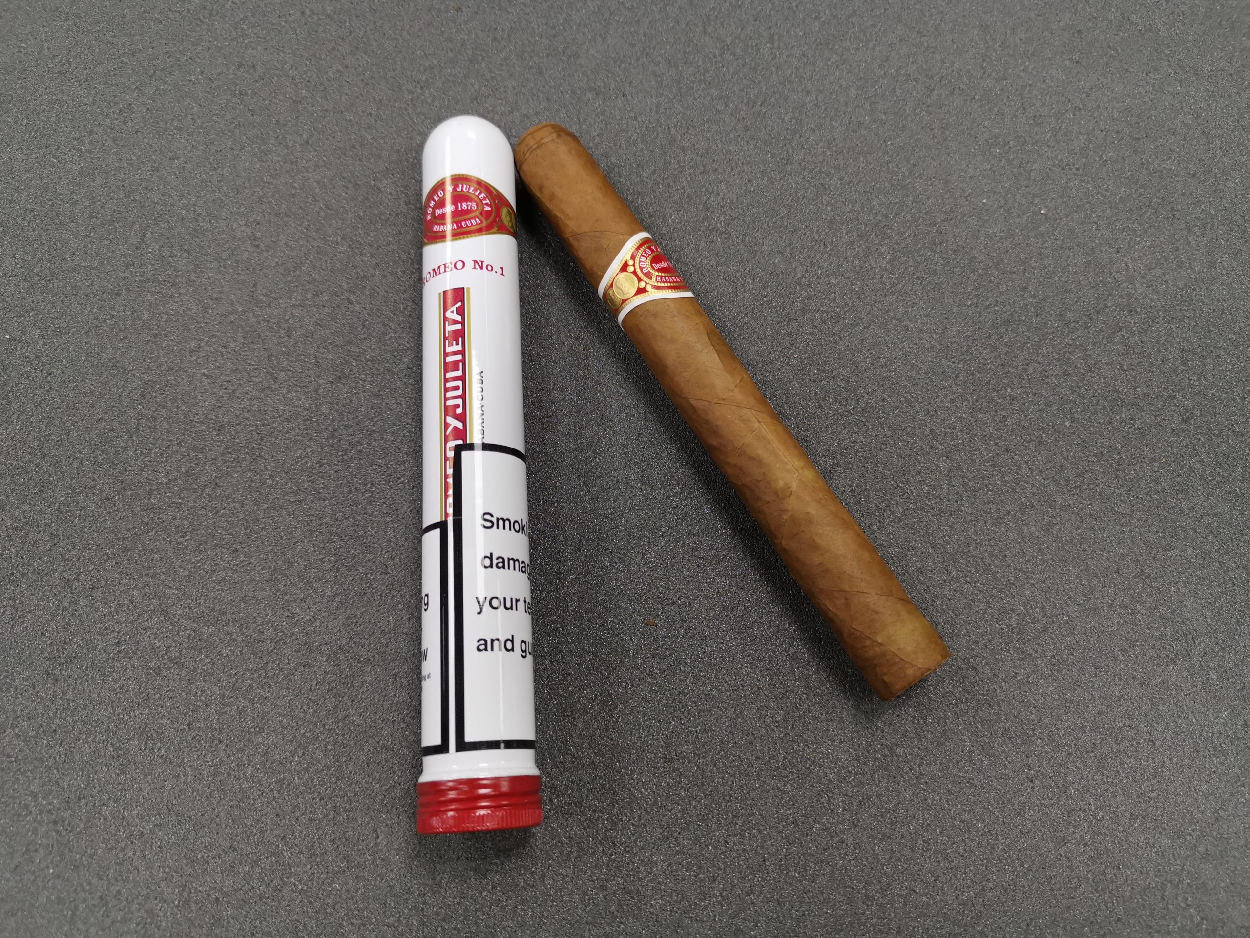 Romeo Y Julieta No. 1 Cigar