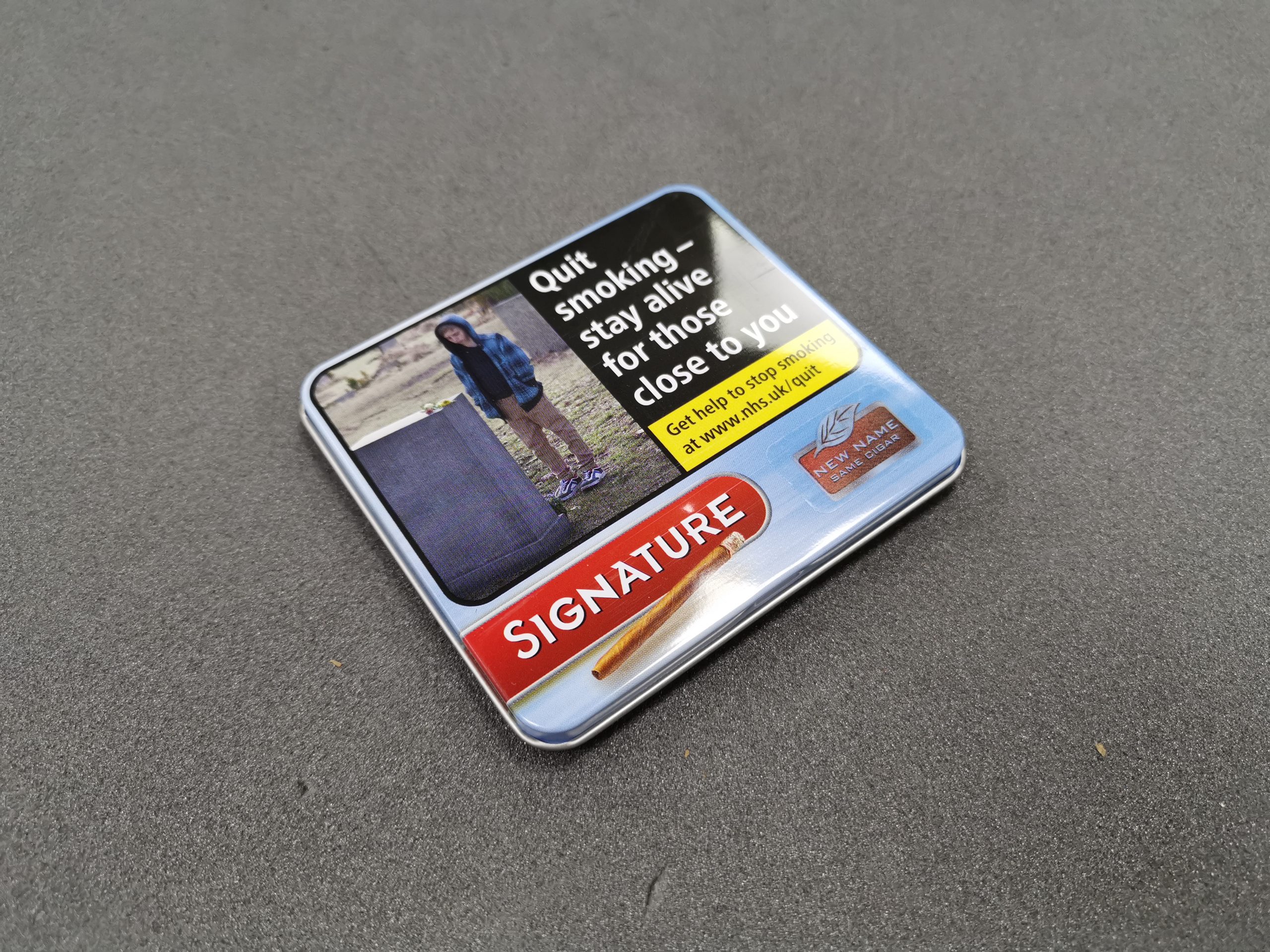Signature Blue (Cafe Creme Blue) (Tin of 10)