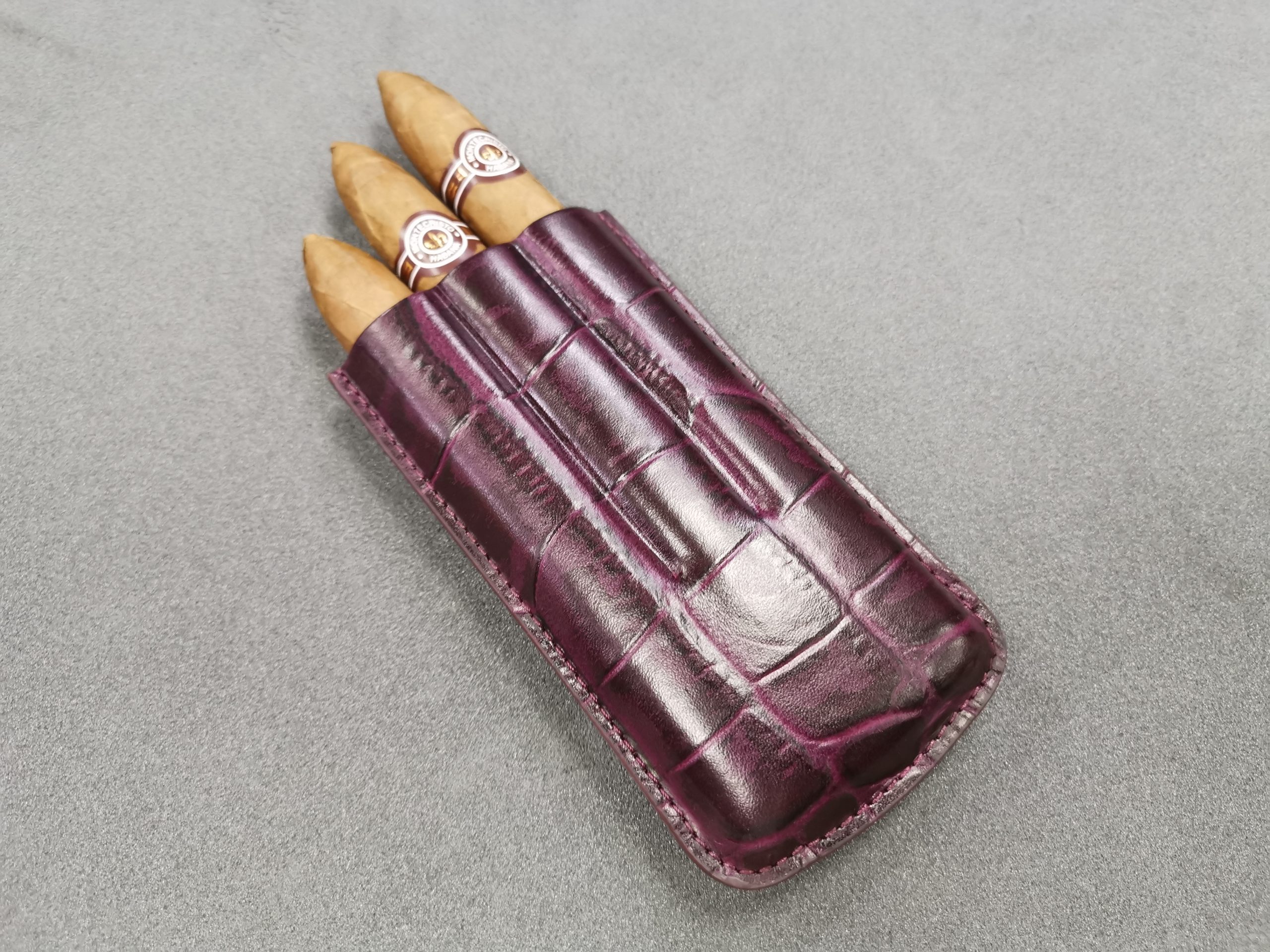 Burgundy Three Cigar Leather Holder - Image 3