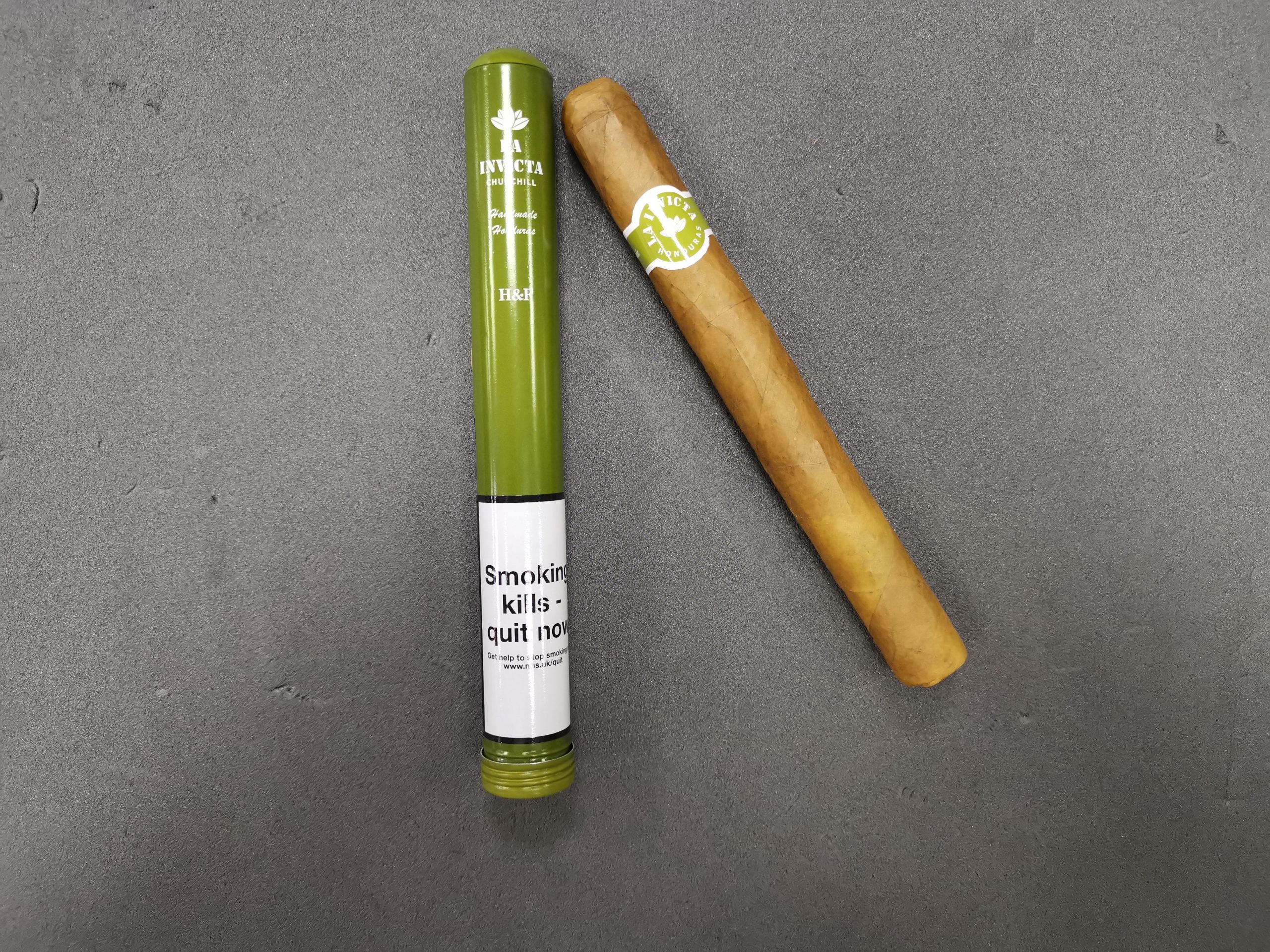 La Invicta Churchill Cigar (Honduran)